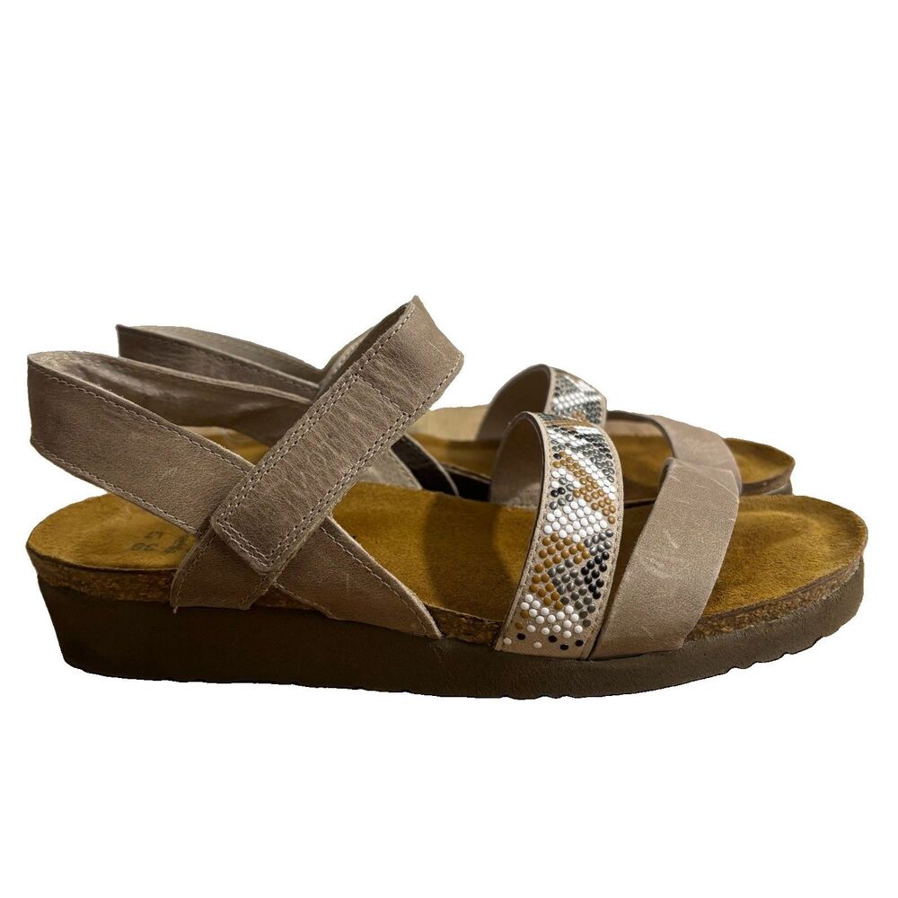 Naot Gwyneth Sandals Sz EU 38 US 7 Taupe Leather Beaded Comfort Flat Shoes